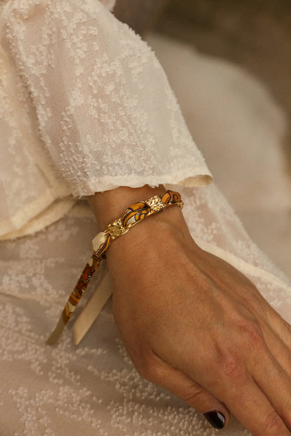 Adresse Inconnue Snow Unknown Land 1cm Ribbon Bracelet