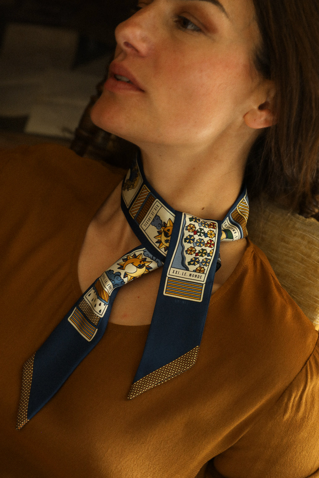 Bandy Tarot marine 5cm silk scarf