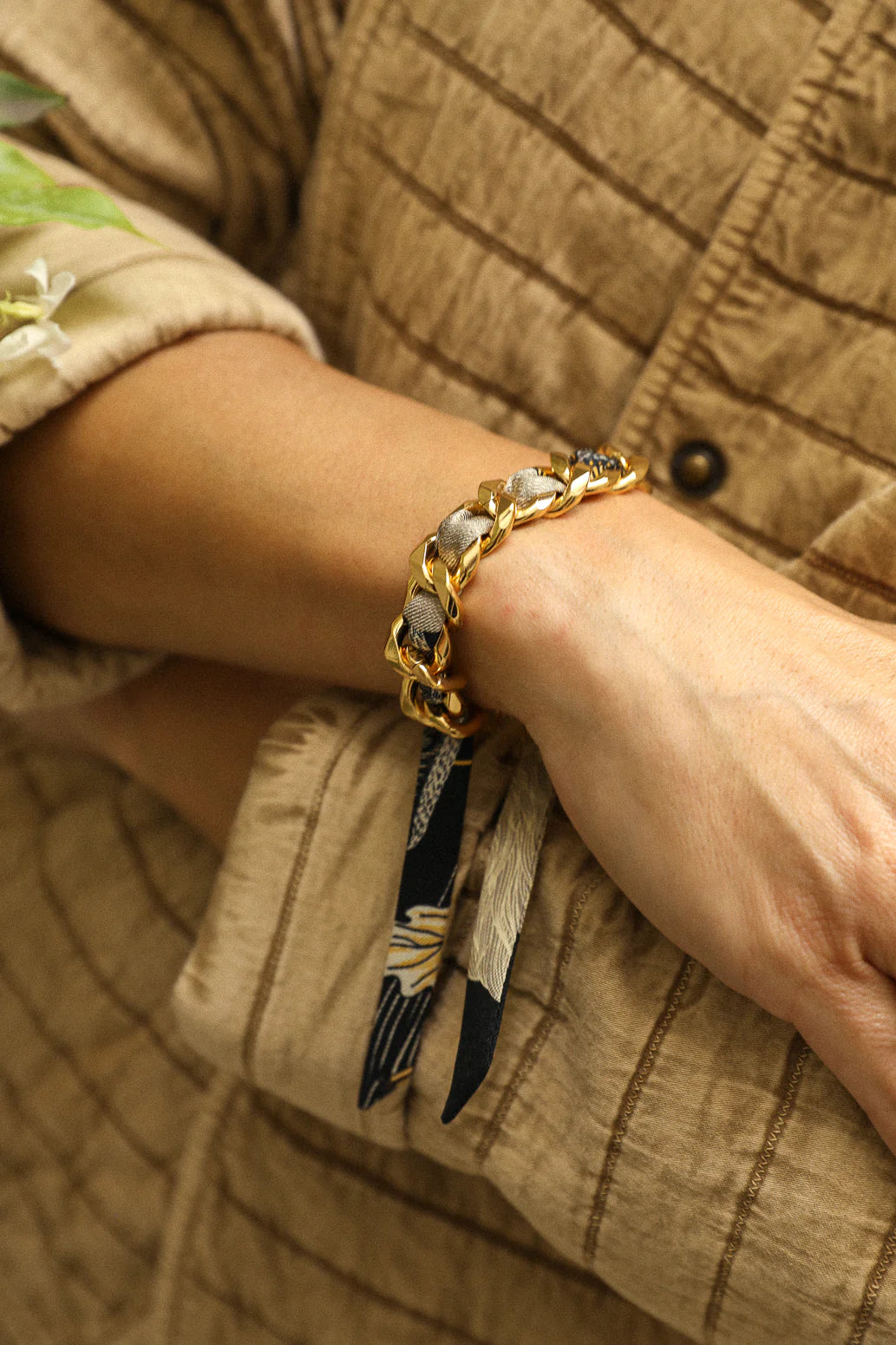 Cerf Bohème black 1cm ribbon bracelet