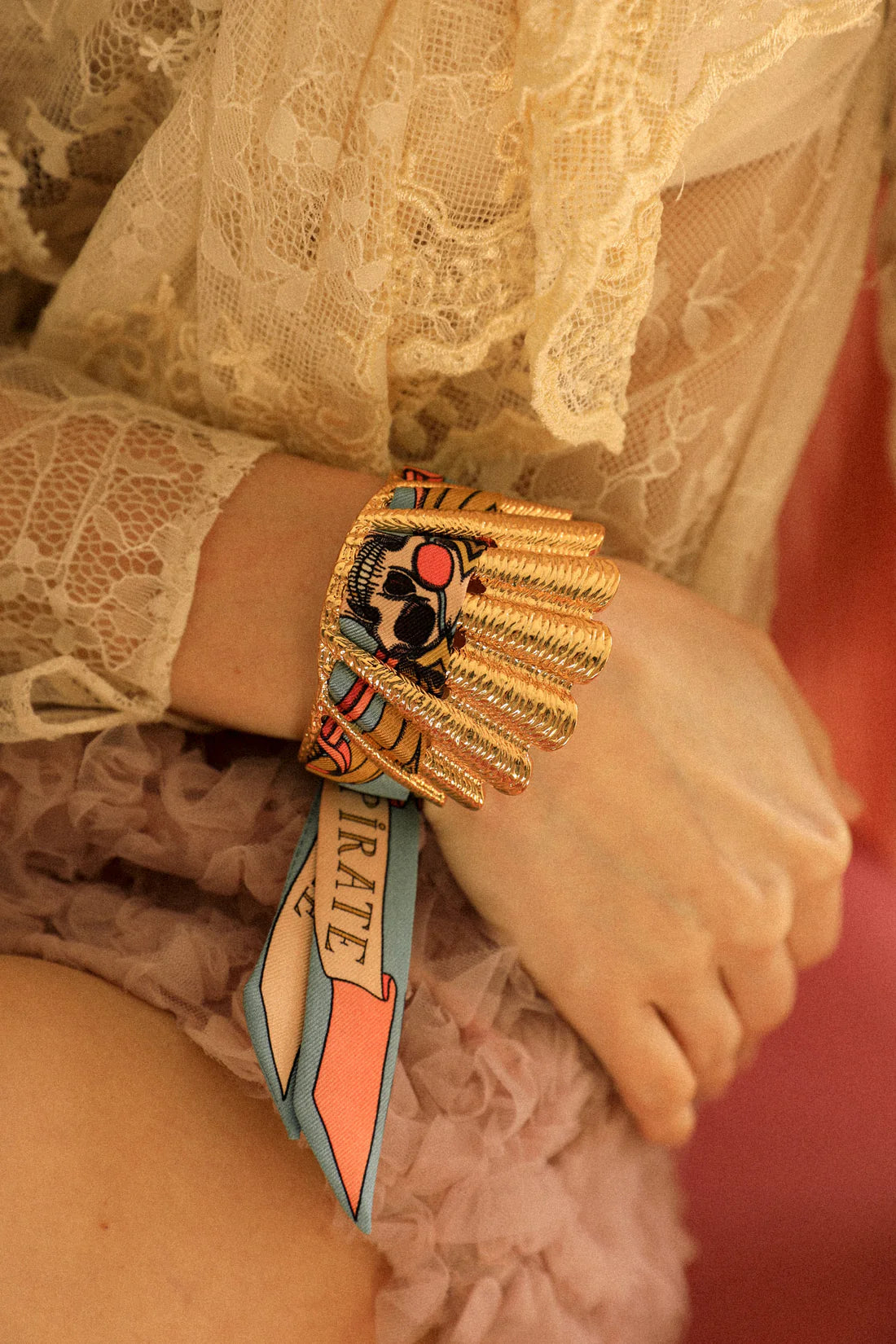 Pirate colored Pirate 2cm ribbon bracelet