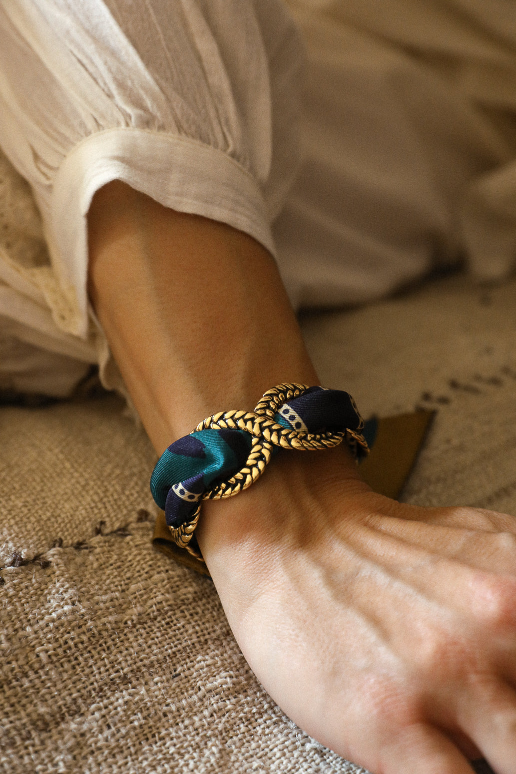 Chapanoir (Olive) 4cm Ribbon Bracelet