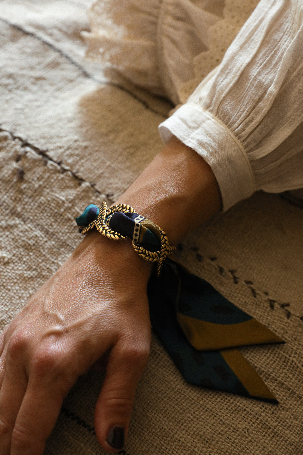 Chapanoir (Olive) 4cm Ribbon Bracelet