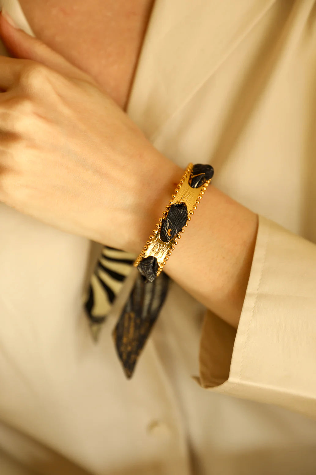 Parrot neutral parrot 2cm ribbon bracelet