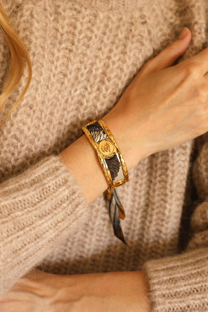 Aigle Nacre 蒼穹之翼 1cm真絲手鐲