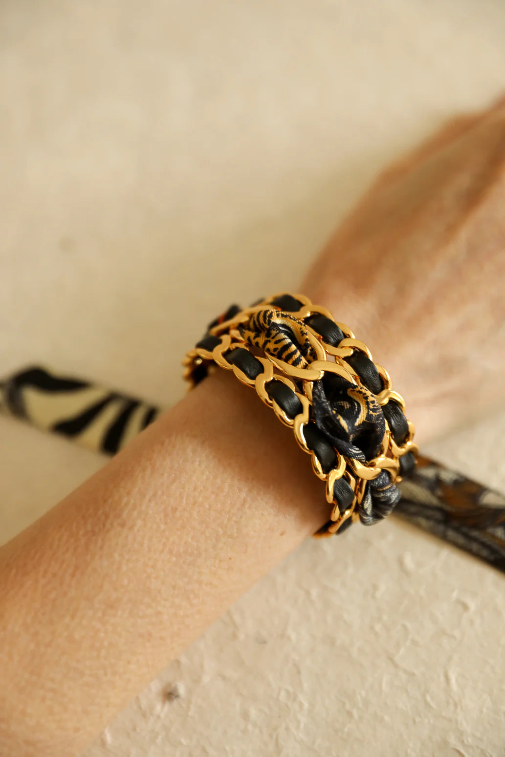 Parrot neutral parrot 2cm ribbon bracelet