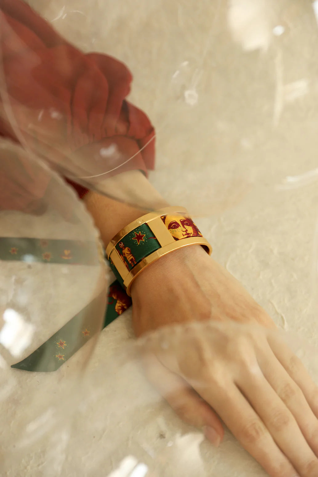 Parrot neutral parrot 2cm ribbon bracelet