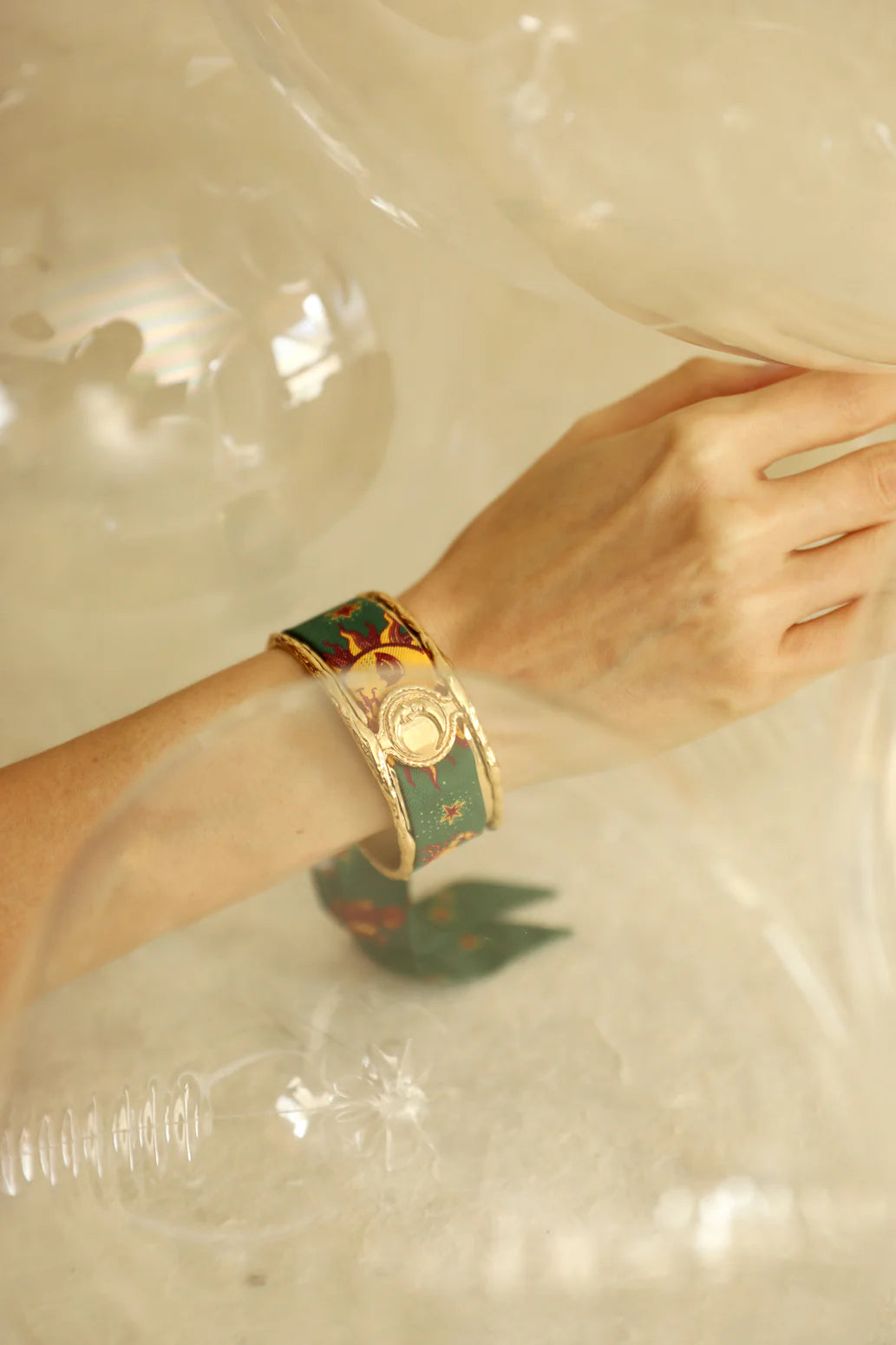 Parrot neutral parrot 2cm ribbon bracelet
