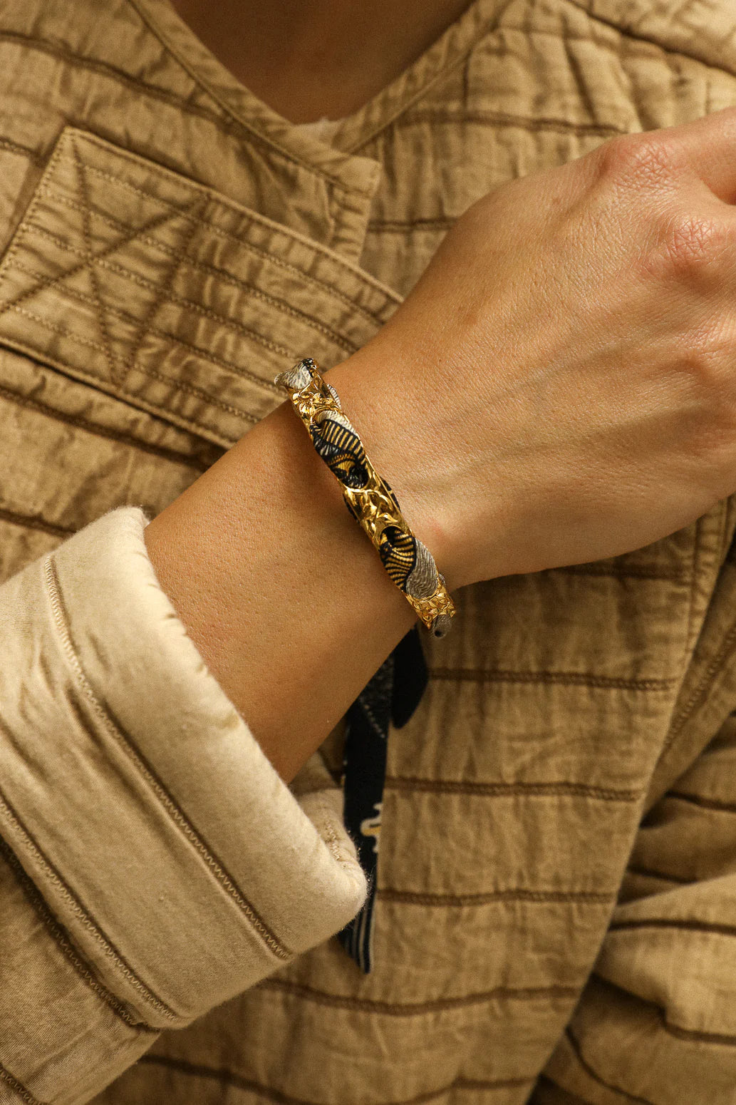 Cerf Bohème black 1cm ribbon bracelet