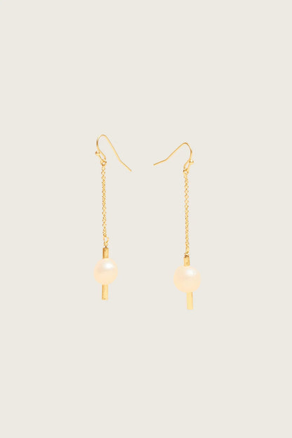 Murnia Pearl Earrings