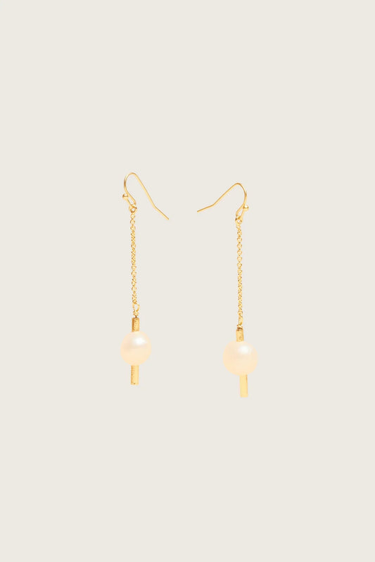 Murnia Pearl Earrings