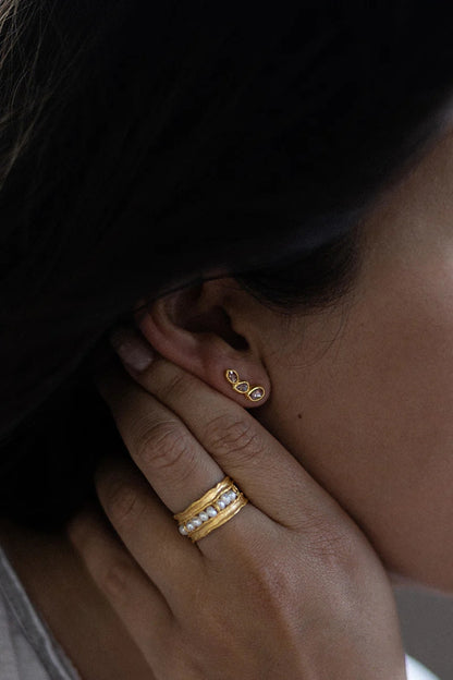 Uni Pearl Ring